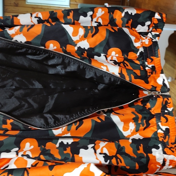 "I Am GIA" Camo Windbreaker Outfit - Picture 6 of 12